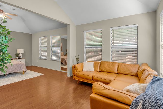 12109 Ridge Tree Road, Fort Worth, TX 76036