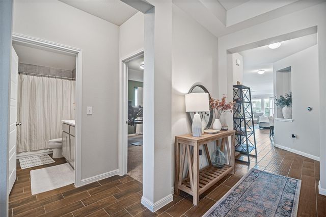 9905 Comely BND, Manor, TX 78653