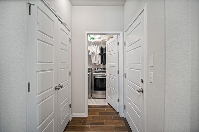 9905 Comely BND, Manor, TX 78653