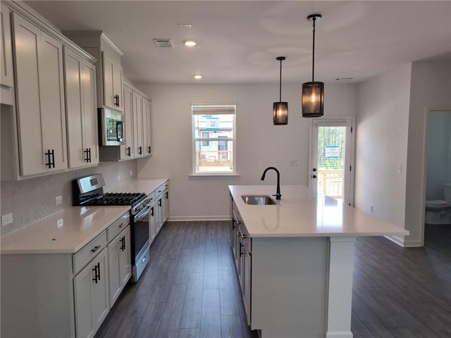 100 Holt Lane, Lawrenceville, GA 30046