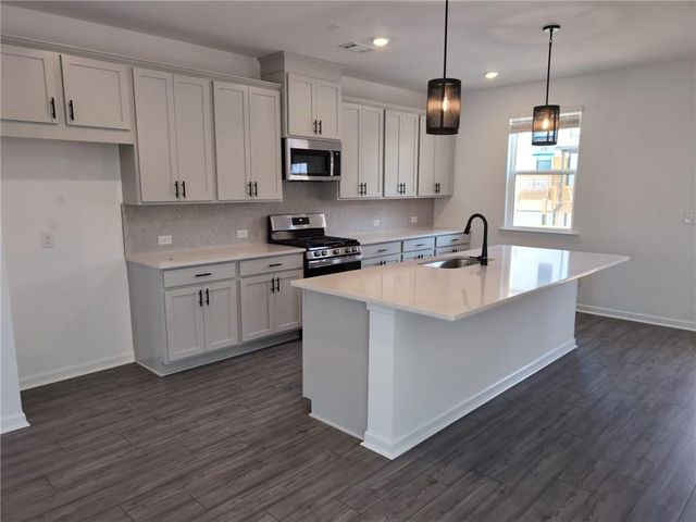 100 Holt Lane, Lawrenceville, GA 30046