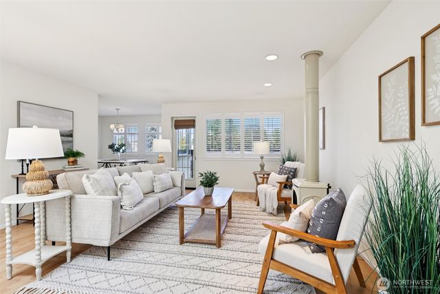 514 Bell Street, Edmonds, WA 98020