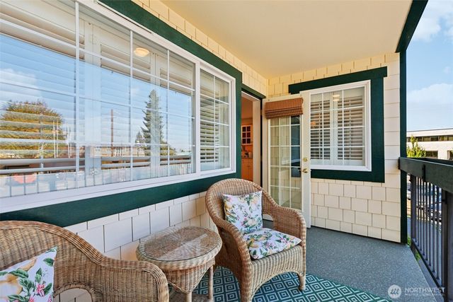 514 Bell Street, Edmonds, WA 98020