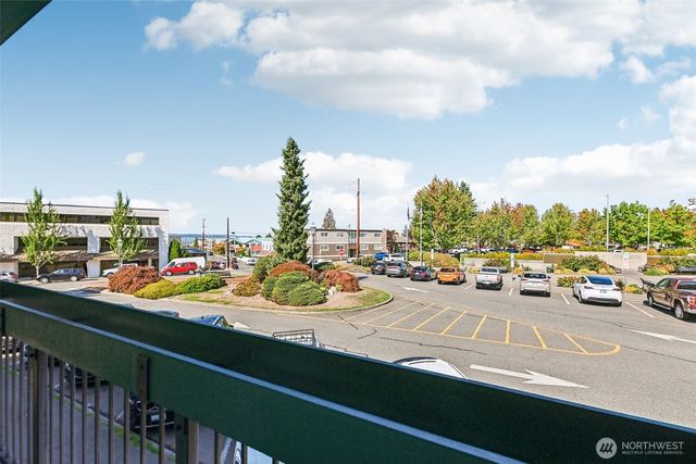 514 Bell Street, Edmonds, WA 98020