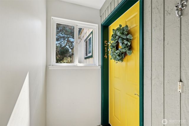 514 Bell Street, Edmonds, WA 98020