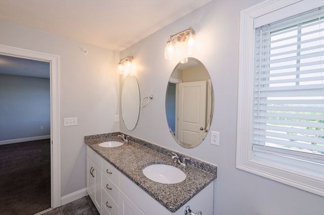1204 Hazelwood Way 1204, Clinton, MA 01510