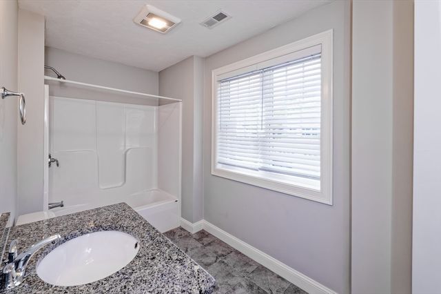 1204 Hazelwood Way 1204, Clinton, MA 01510