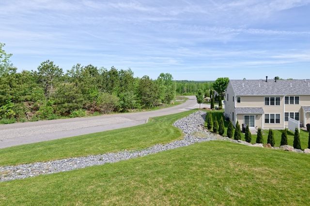 1204 Hazelwood Way 1204, Clinton, MA 01510