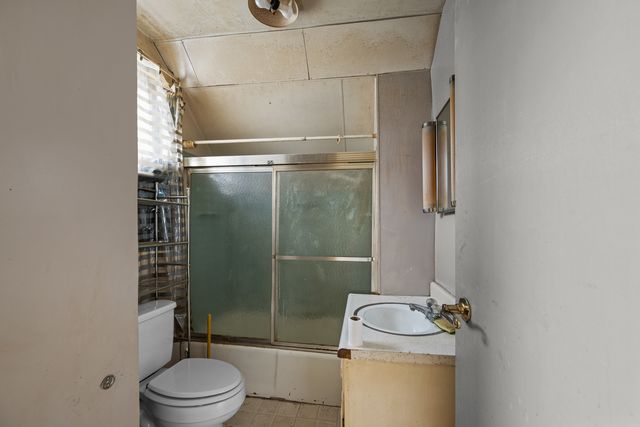 209 S Thornwood Avenue, Davenport, IA 52802