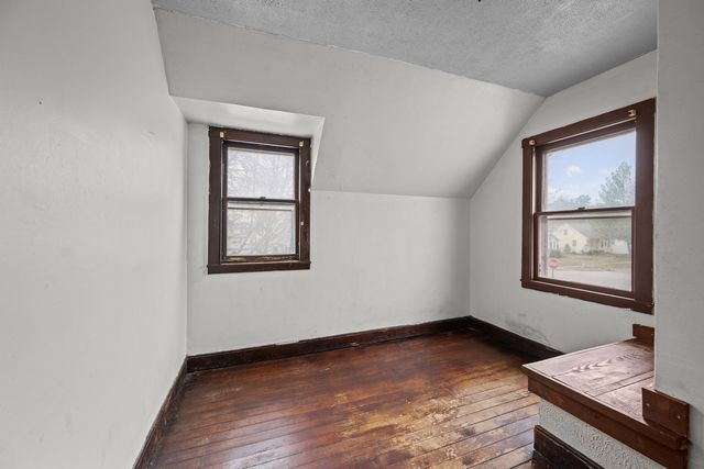 209 S Thornwood Avenue, Davenport, IA 52802