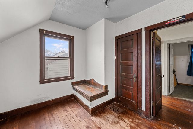 209 S Thornwood Avenue, Davenport, IA 52802