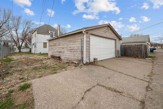 209 S Thornwood Avenue, Davenport, IA 52802