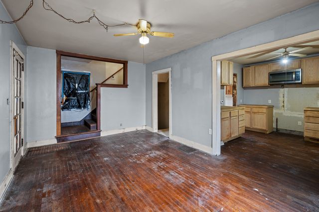 209 S Thornwood Avenue, Davenport, IA 52802