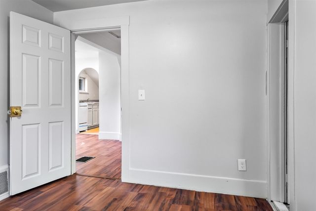 44 Euclid Avenue, Pontiac, MI 48342