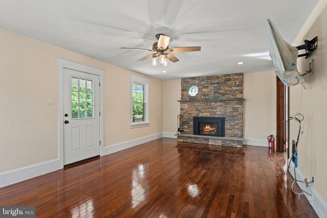 3870 YORK RD, Furlong, PA 18925
