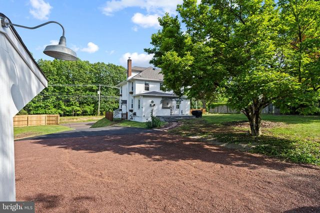 3870 YORK RD, Furlong, PA 18925