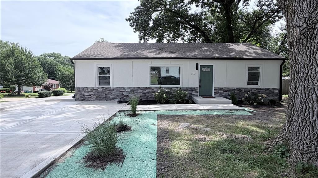 5628 Melrose Lane, Shawnee, KS 66203