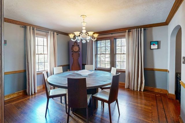32 Alberta, Brookline, MA 02467