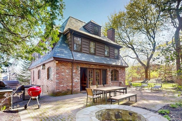 32 Alberta, Brookline, MA 02467