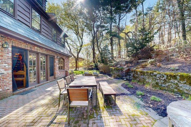32 Alberta, Brookline, MA 02467