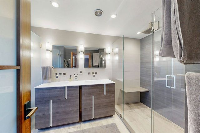 32 Alberta, Brookline, MA 02467