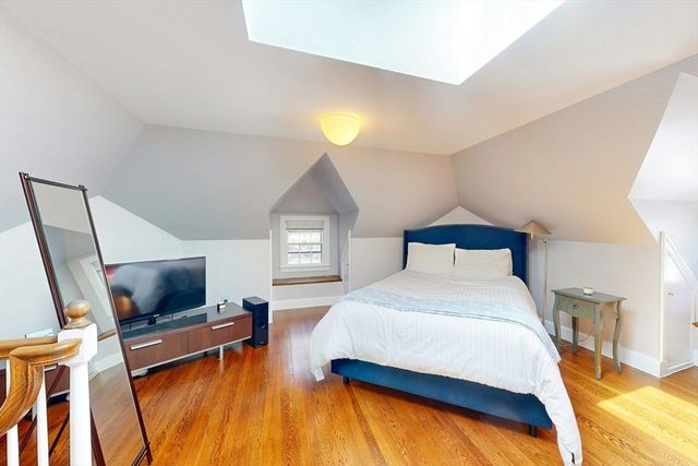 32 Alberta, Brookline, MA 02467