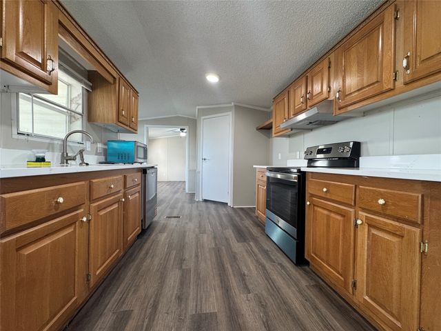 1204 Traders Road, Greenville, TX 75402