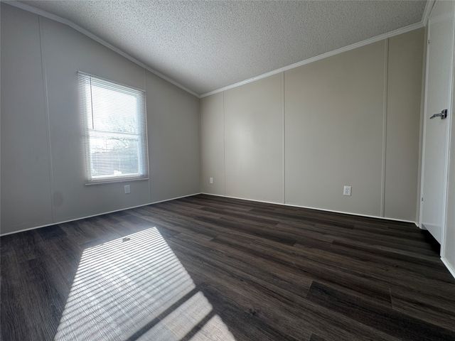 1204 Traders Road, Greenville, TX 75402