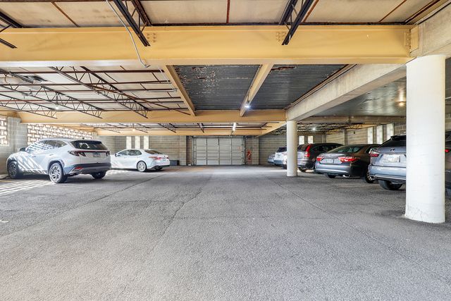 141 N La Grange Road 805, La Grange, IL 60525