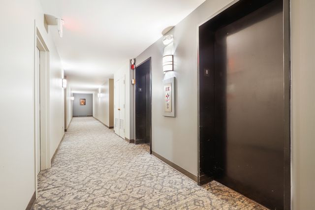 141 N La Grange Road 805, La Grange, IL 60525