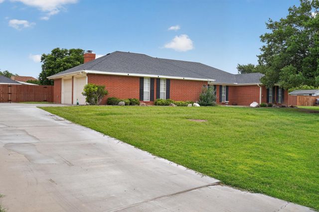 1304 Sea Island Road, San Angelo, TX 76904