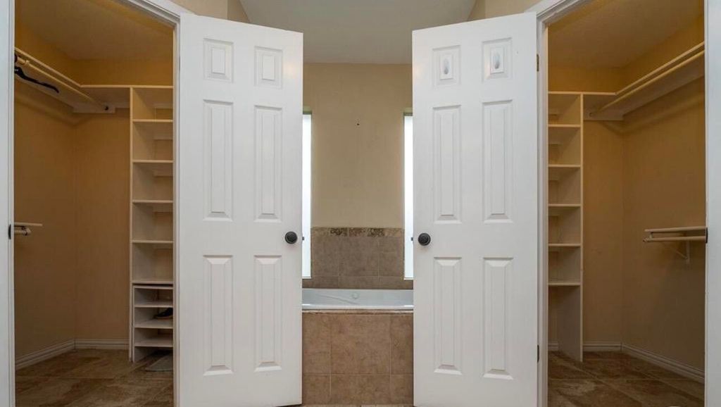 Image 8 of property listing at 1304 Sea Island Road, San Angelo, TX 76904