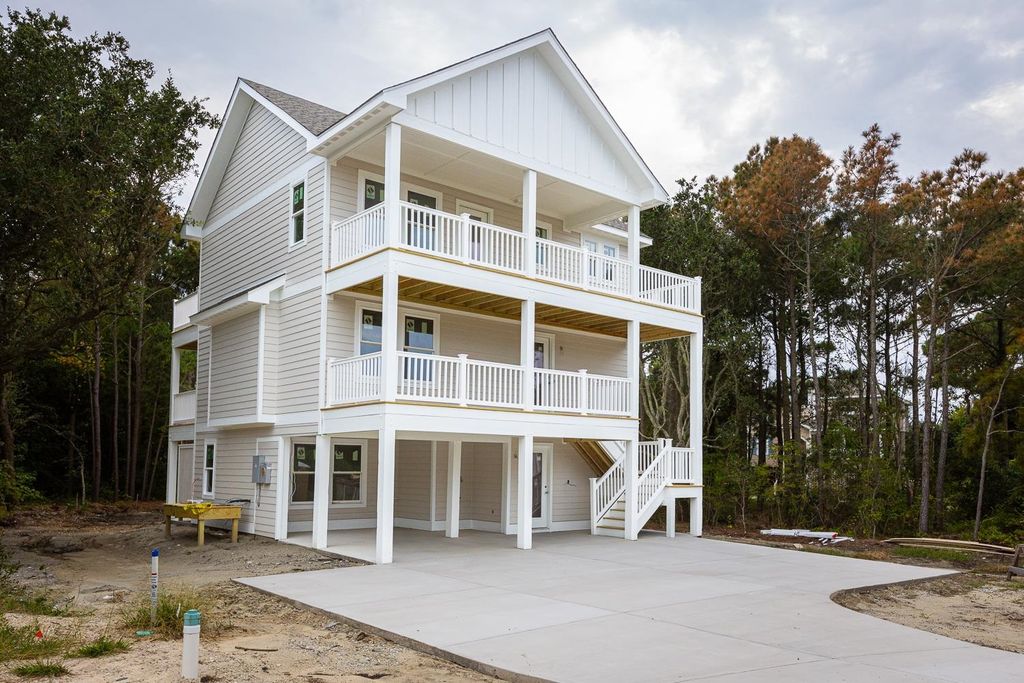 Image 1 of property listing at 906 Emerald Court Lot 73, Corolla, NC 27927