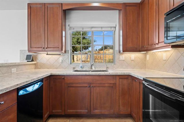 20872 Deerhorn Valley Road, Jamul, CA 91935