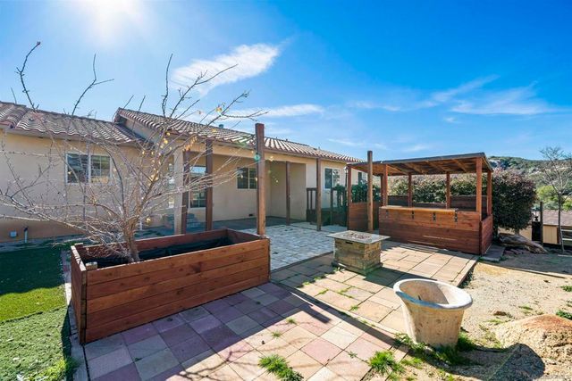 20872 Deerhorn Valley Road, Jamul, CA 91935