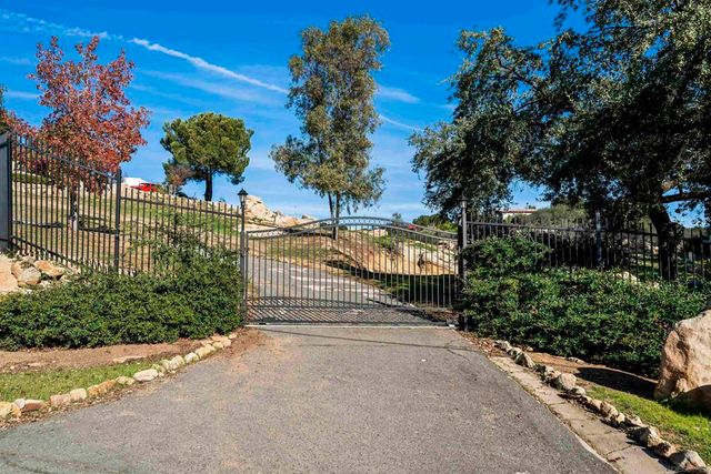 20872 Deerhorn Valley Road, Jamul, CA 91935