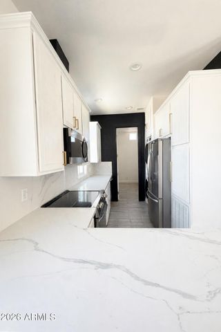 201 S GREENFIELD Road 215, Mesa, AZ 85206