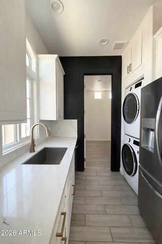 201 S GREENFIELD Road 215, Mesa, AZ 85206