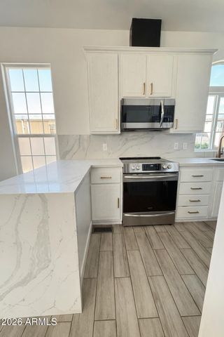 201 S GREENFIELD Road 215, Mesa, AZ 85206