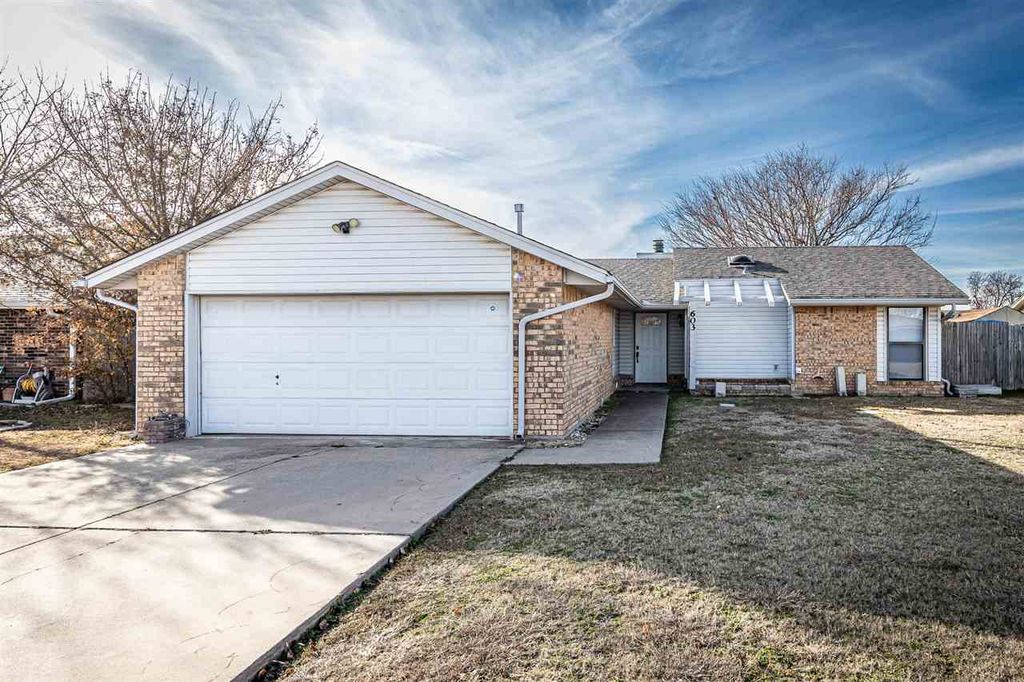 603 SW 63rd St., Lawton, OK 73505