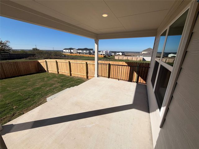 242 Seattle Slew DR, Jarrell, TX 76537