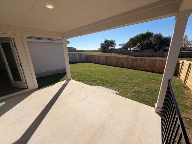 242 Seattle Slew DR, Jarrell, TX 76537