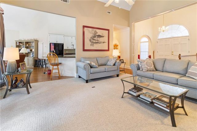 7 Mallard Lane, Locust Grove, GA 30248