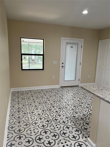 407 AVENUE A SE, Winter Haven, FL 33880