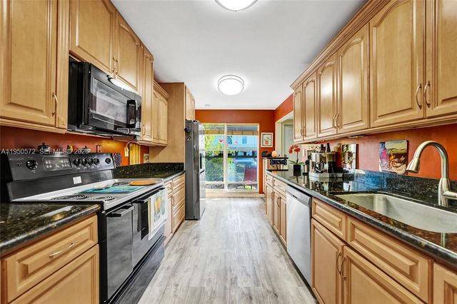 3302 Farragut Street 5C, Hollywood, FL 33021