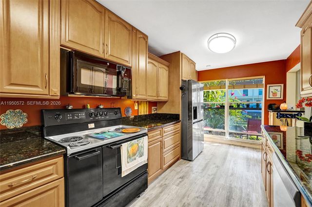 3302 Farragut Street 5C, Hollywood, FL 33021