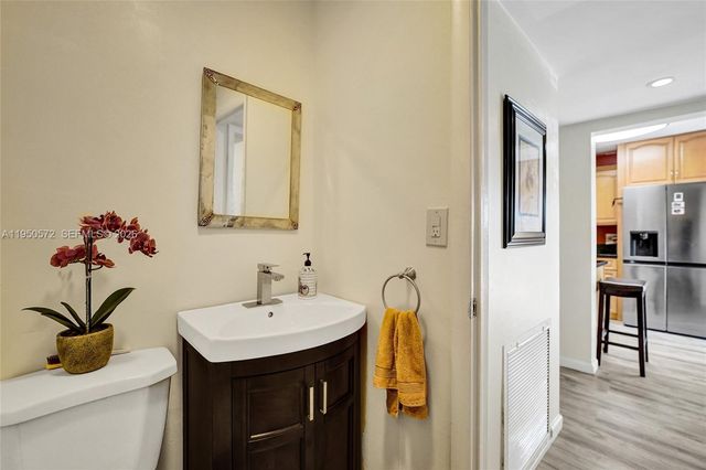 3302 Farragut Street 5C, Hollywood, FL 33021