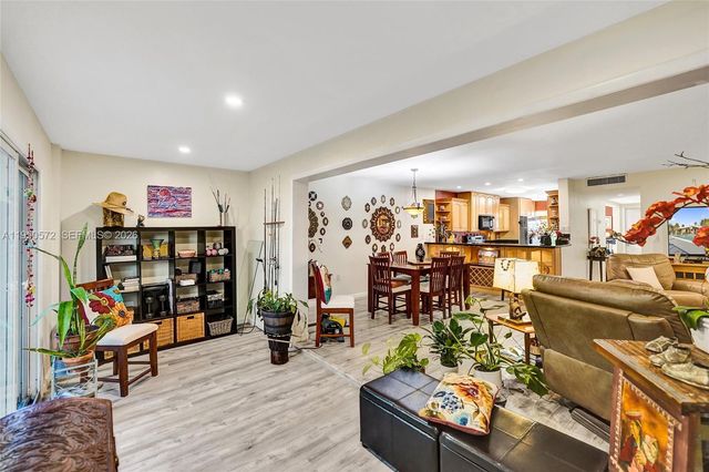 3302 Farragut Street 5C, Hollywood, FL 33021
