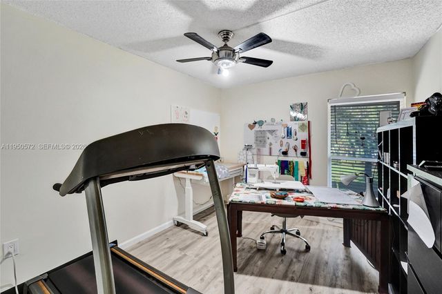 3302 Farragut Street 5C, Hollywood, FL 33021