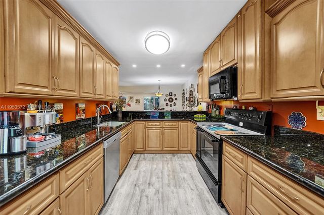 3302 Farragut Street 5C, Hollywood, FL 33021